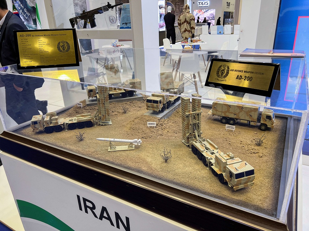 مشاركة إيران في معرض الدوحة تعطي انطباعا قويا بقرب شطب الحرس الثوري من القائمة الأميركية للارهاب