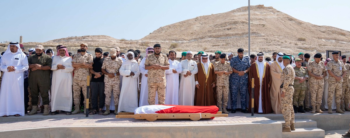 جنازة ضابط بحريني قال في هجوم حوثي غادر في الحد الجنوبي للسعودية