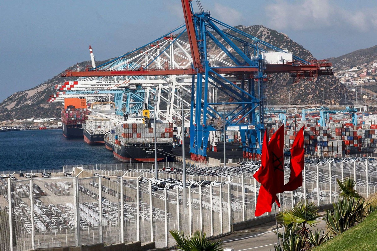 الأهمية الاستراتيجية للميناء المغربي تبرز من خلال إطلالته على مضيق جبل طارق 