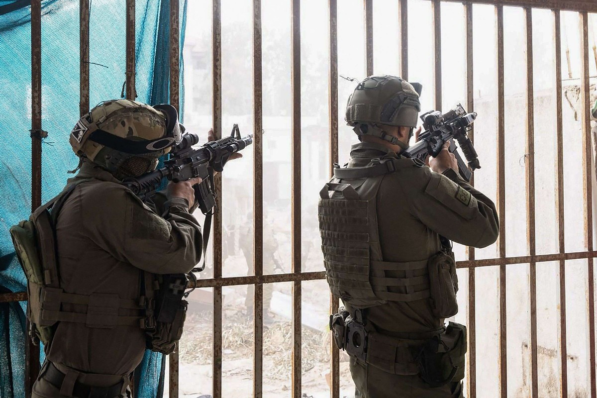 الجنود الاسرائيليون يرتكبون جرائم مروعة في غزة