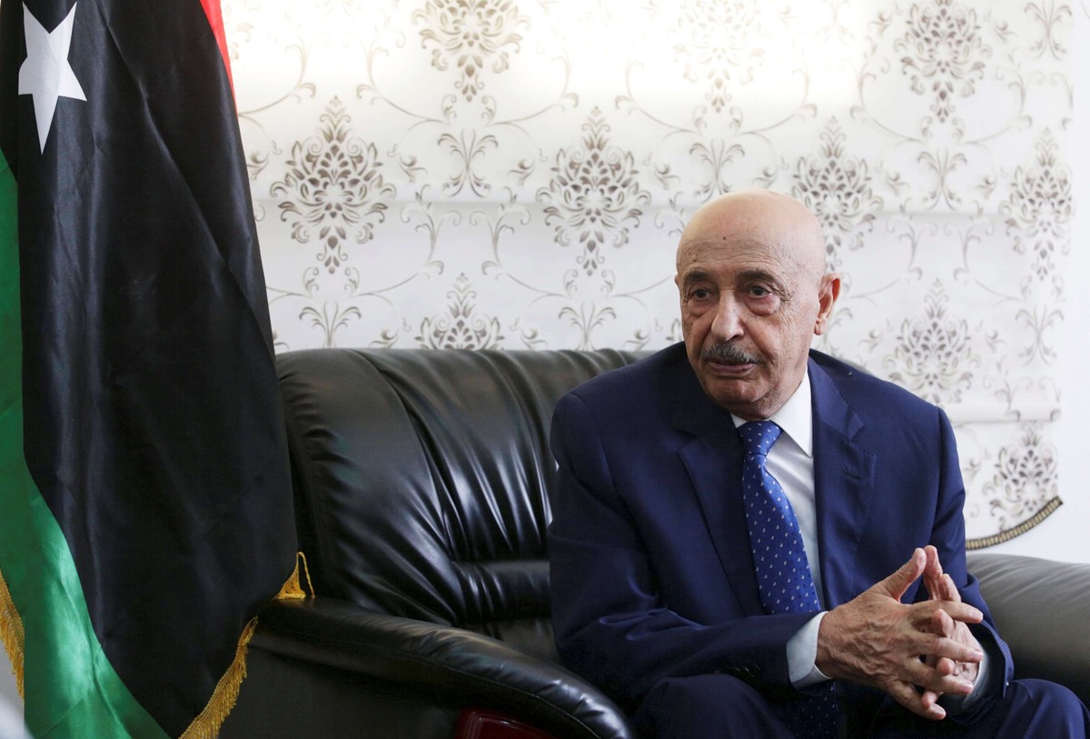 صالح ينتقد من لا يريدون أن يتركوا الكرسي باعتبارهم معطلين للانتخابات
