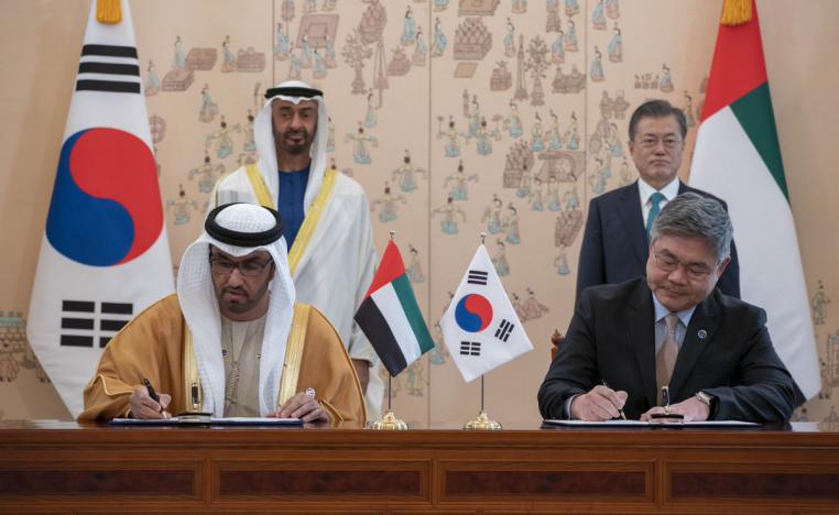 مراسم توقيع اتفاق انجاز منشأة كبرى تحت الأرض لتخزين النفط على بحر العرب