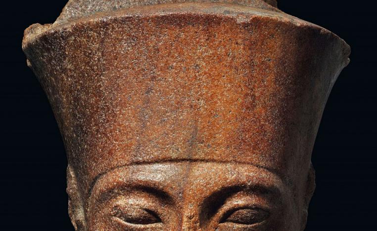 رأس الفرعون توت عنخ آمون المسروقة