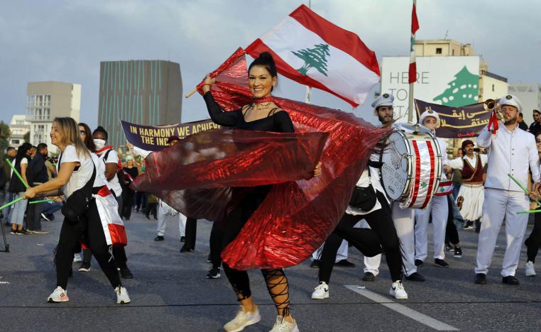 لبنانيون يحتفلون بعيد الاستقلال