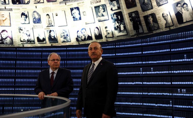 وزير الخارجية التركي زار متحف ذكرى المحرقة ياد فاشيم في القدس الغربية