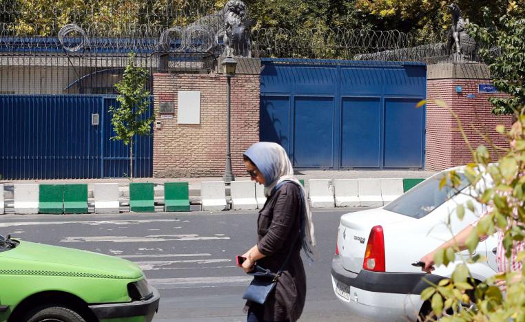 إيران تلقي القبض على عدة دبلوماسيين أجانب بينهم بريطاني