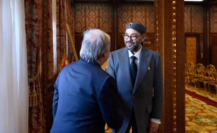 أشاد غوتيريش بالالتزام الدائم للعاهل المغربي بتعزيز قيم الانفتاح والتسامح والحوار واحترام الاختلافات.