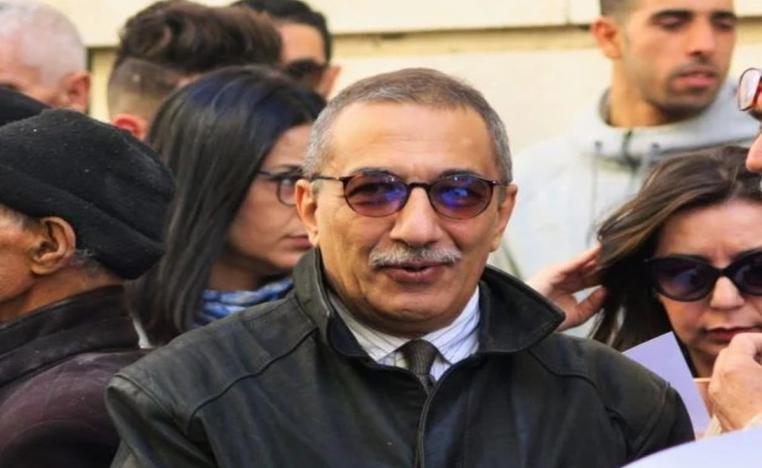 الصحافي الجزائري إحسان القاضي يواجه عقوبة بالسجن بين 5 و7 سنوات