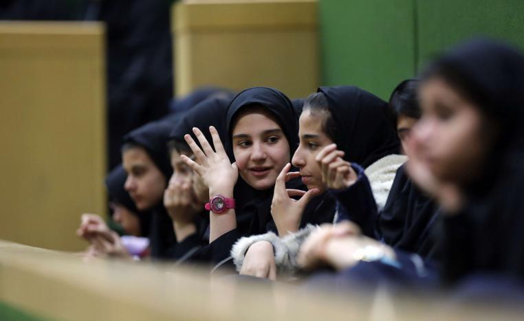 الفتيات الإيرانيات يدفعن ثمن الاحتجاجات 