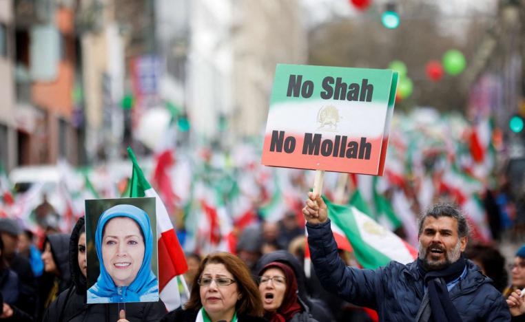 ايران تستهدف كل صوت مناهظ للنظام الاسلامي