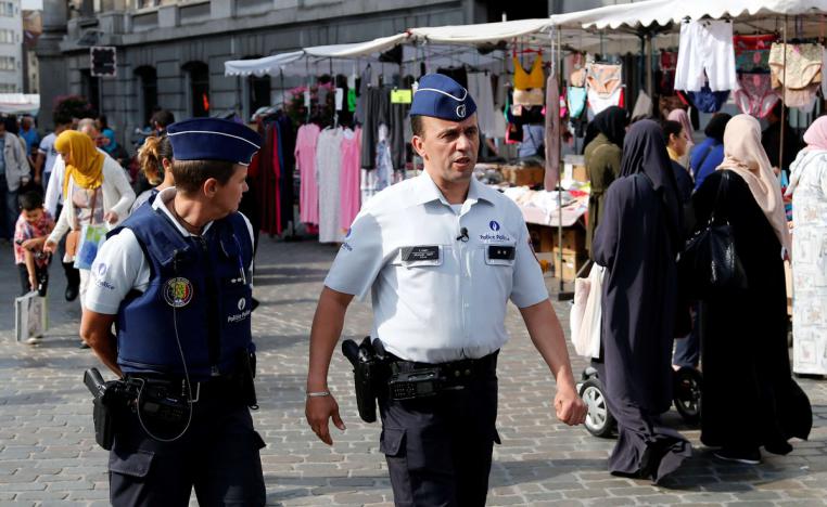 أحياء بلجيكية تضم متاجر تبيع 'اللباس الاسلامي' ومكاتب تبيع كتبا دينية تروج للفكر المتشدد