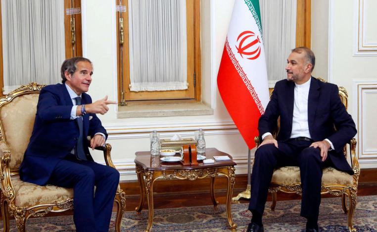 غروسي يسعى لإقناع الإيرانيين بالتعاون مع وكالة الطاقة الذرية