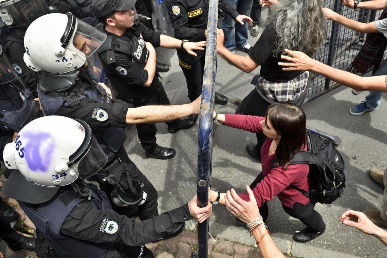 نشر أكثر من 42 ألف شرطي في إسطنبول