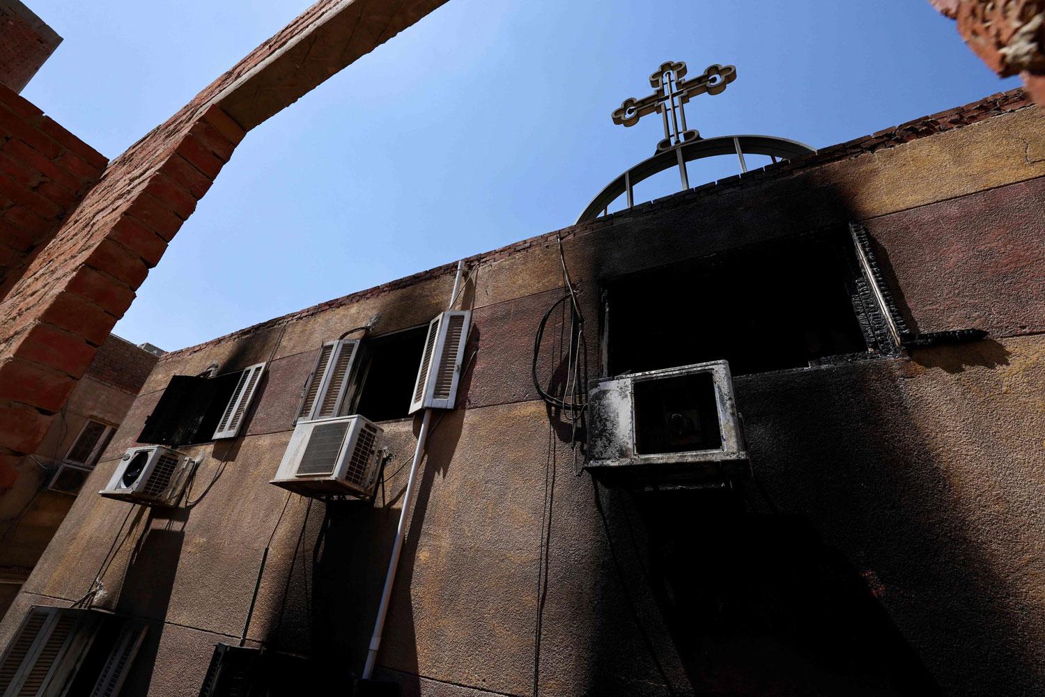 ثالث حريق في كنائس مصرية في أقل من أسبوع 