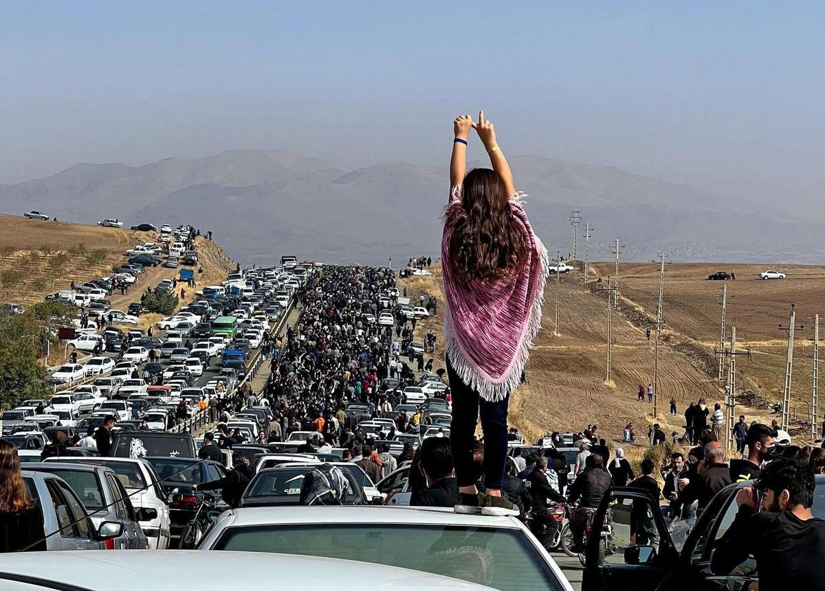شيح الاحتجاجات يلاحق النظام الإيراني