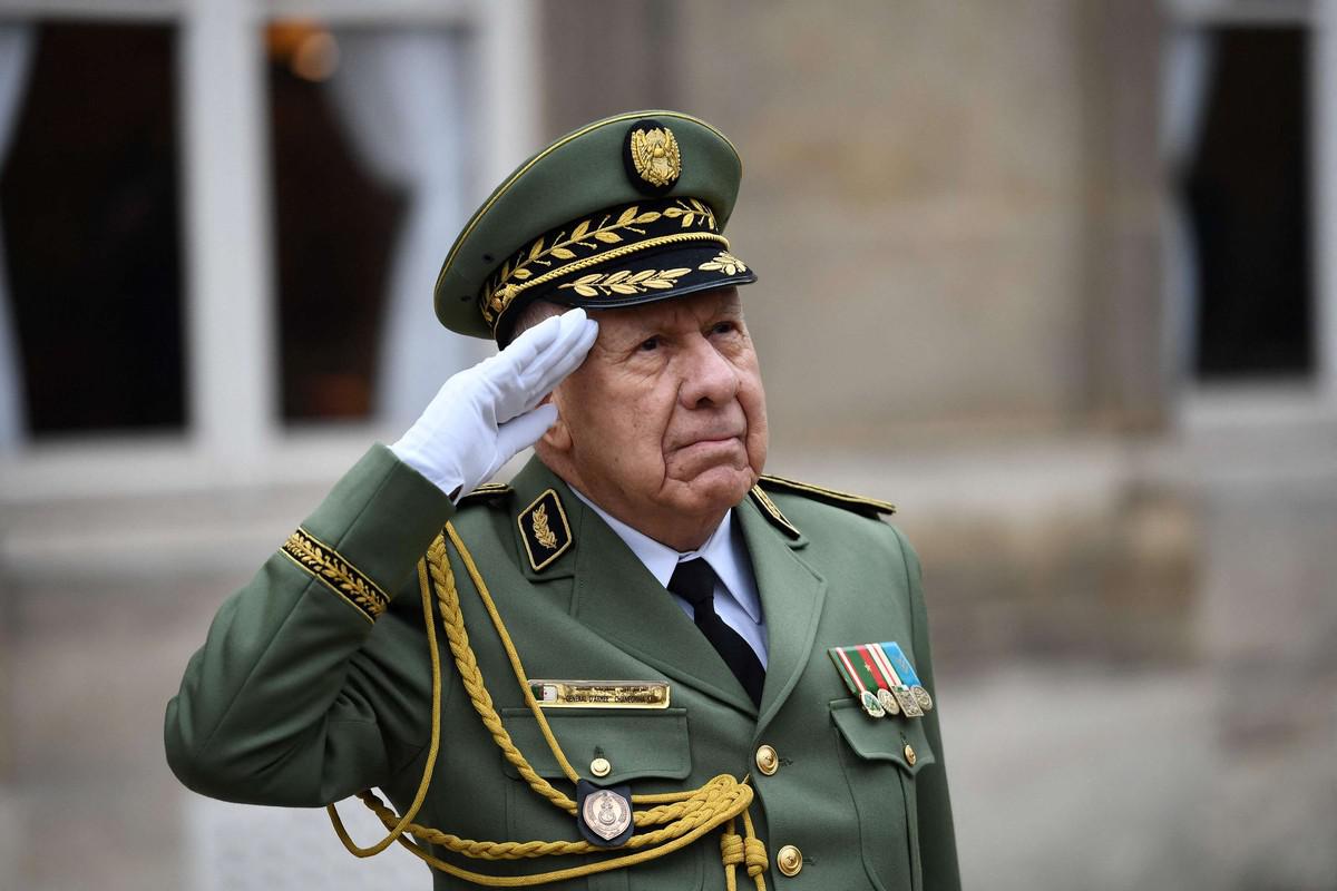 قائد الجيش الجزائري لم يحدد نوع التهديد