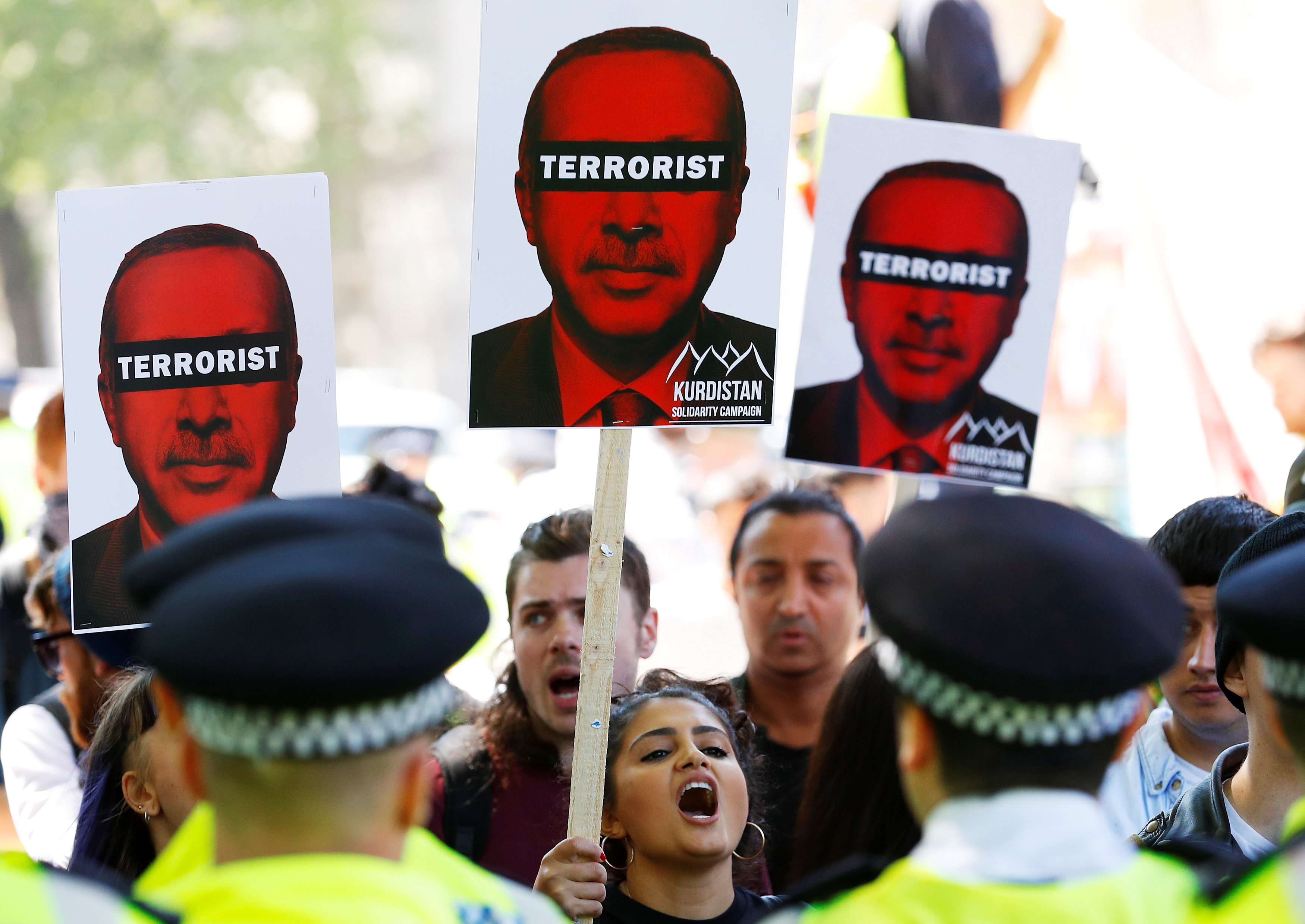 محتجون أتراك في لندن