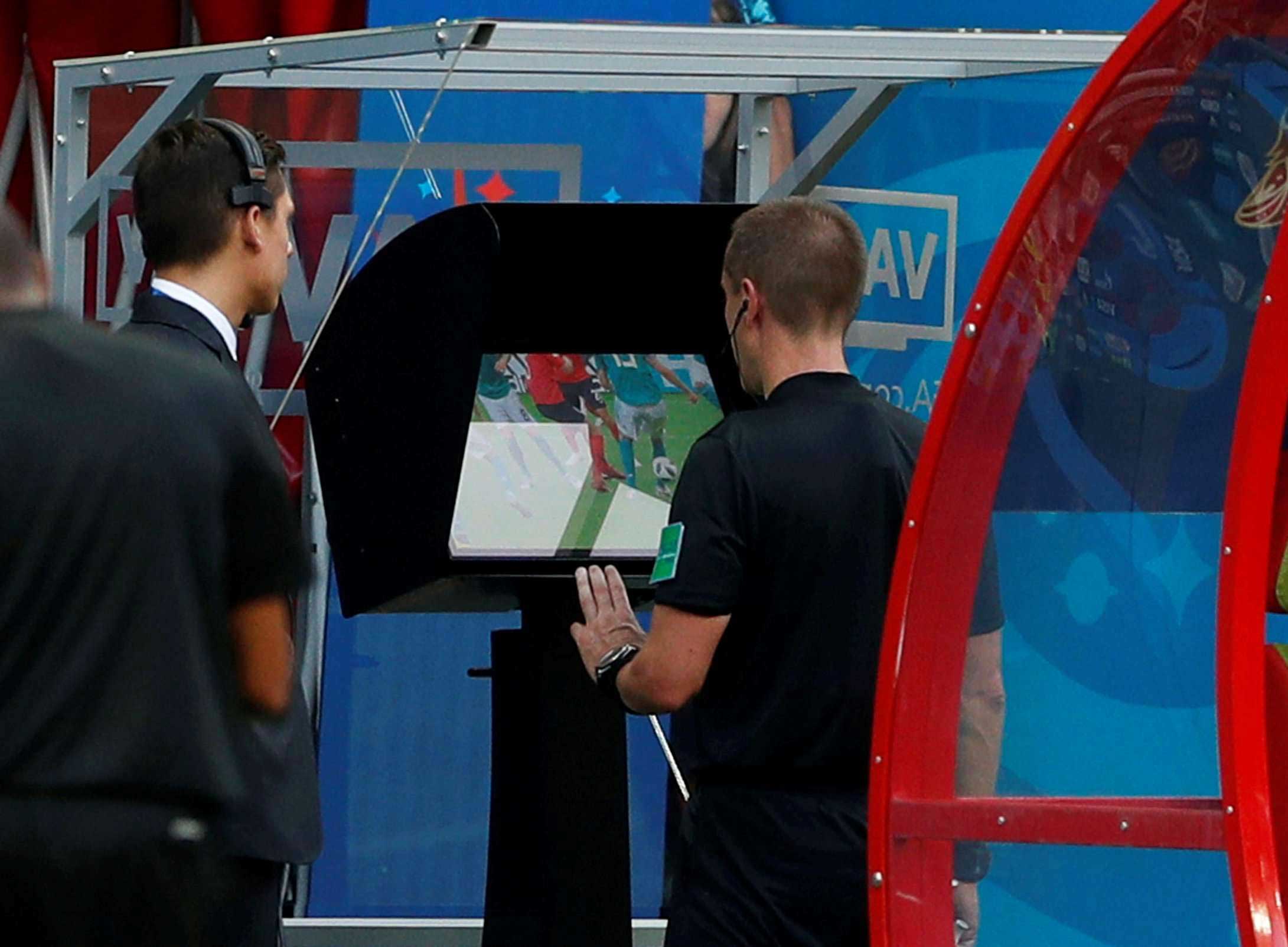 تقنية المساعدة بالفيديو في مونديال روسيا