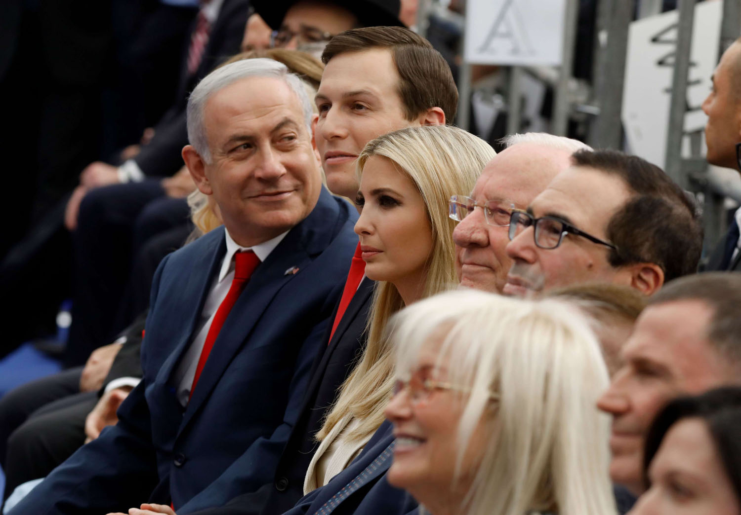 رئيس الوزراء الاسرائيلي نتانياهو  مع كوشنر في القدس