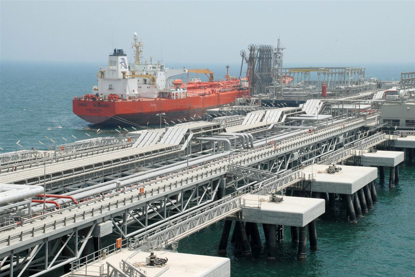 تعطل محتمل في امدادات النفط من ايران وليبيا وفنزويلا