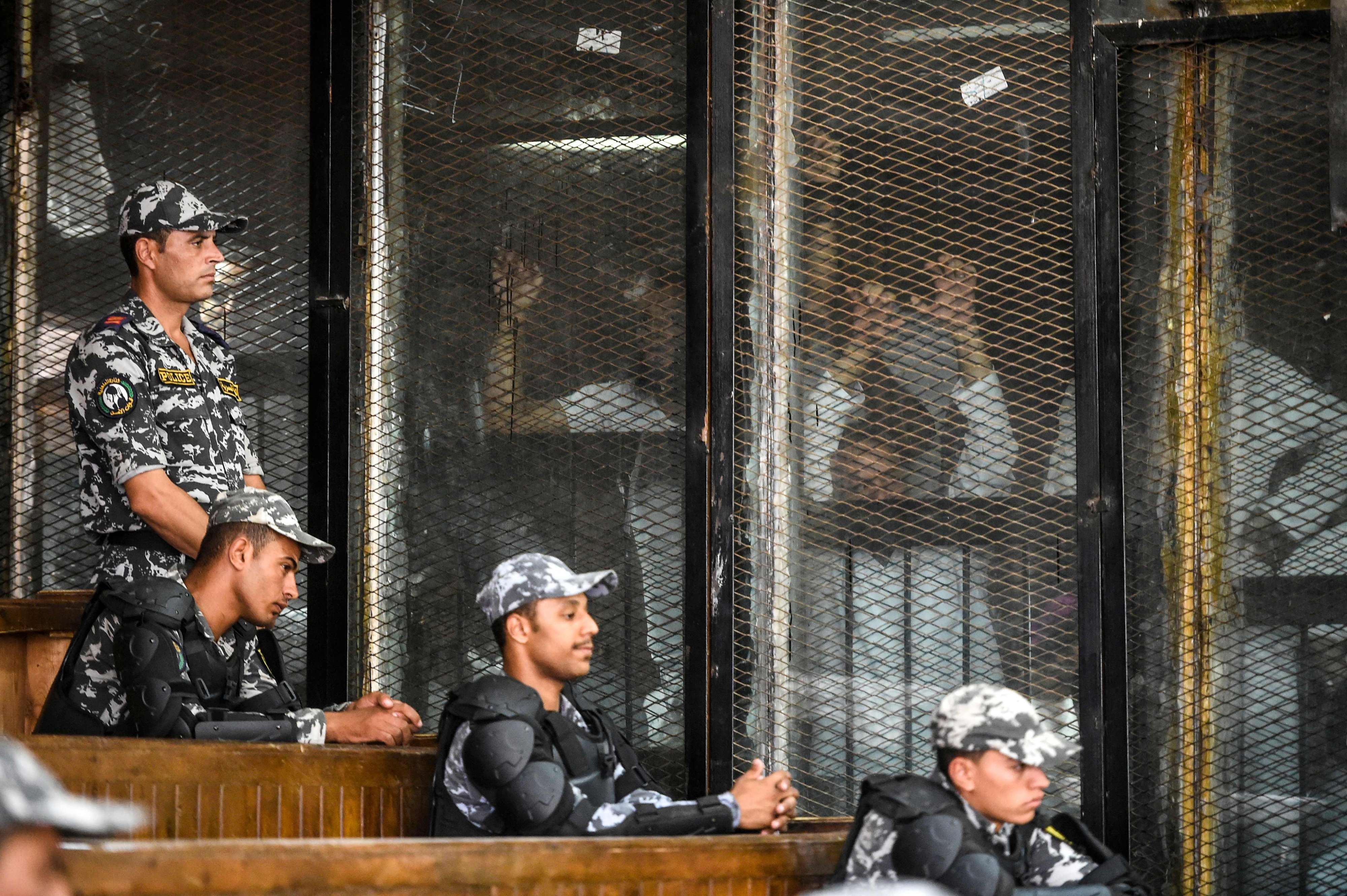 محاكمة قيادات الإخوان في مصر