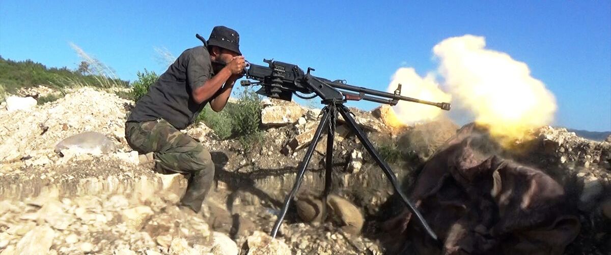 قوات من المعارضة السورية تستعد لمواجهة هجوم الجيش السوري