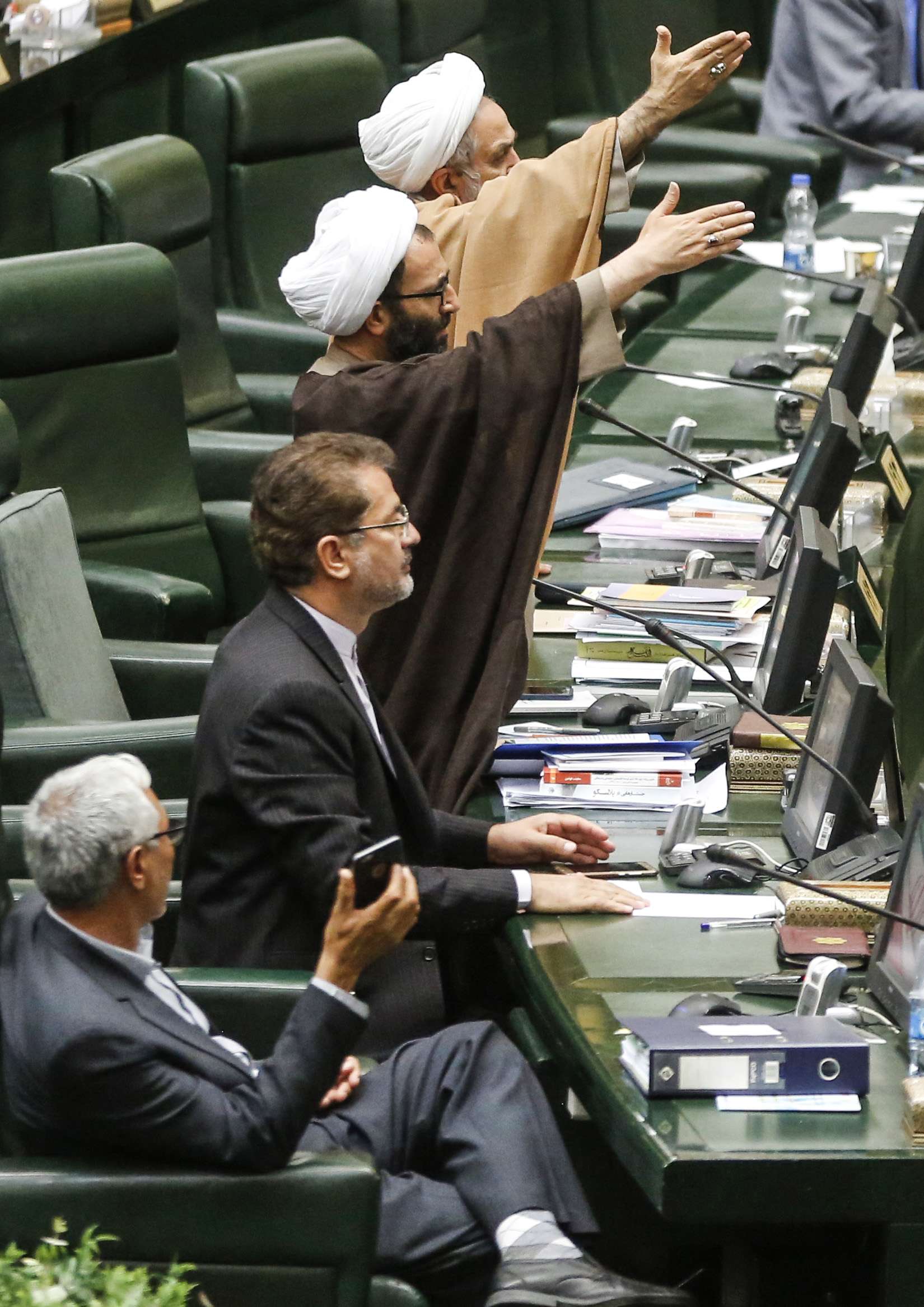 المحافظون المتشددون في البرلمان الإيراني