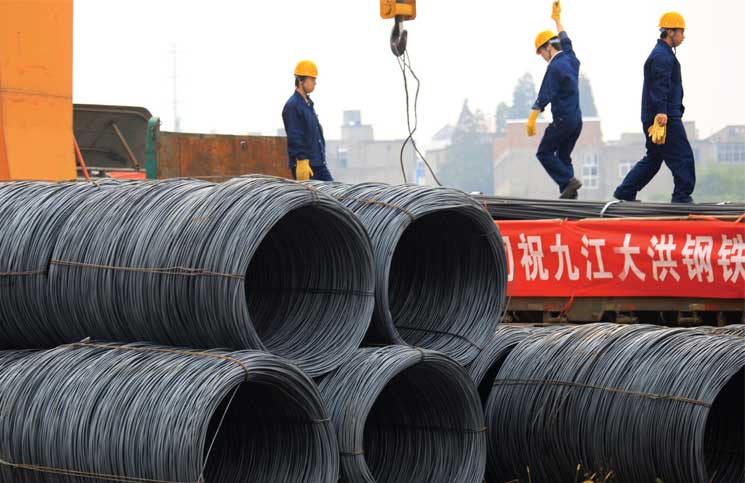 رسوم ترامب على الفولاذ والالمنيوم تشعل حربا تجارية