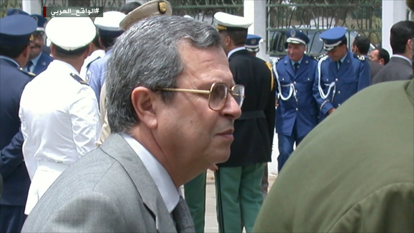 الحد من نفوذ الجيش في السياسة بدأ بإقالة مدير المخابرات العامة الجنرال توفيق في 2015