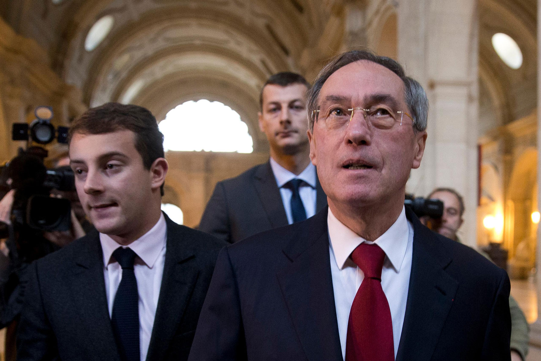 كلود غيان مدير حملة ساركوزي في 2007 ووزير داخليته لاحقا