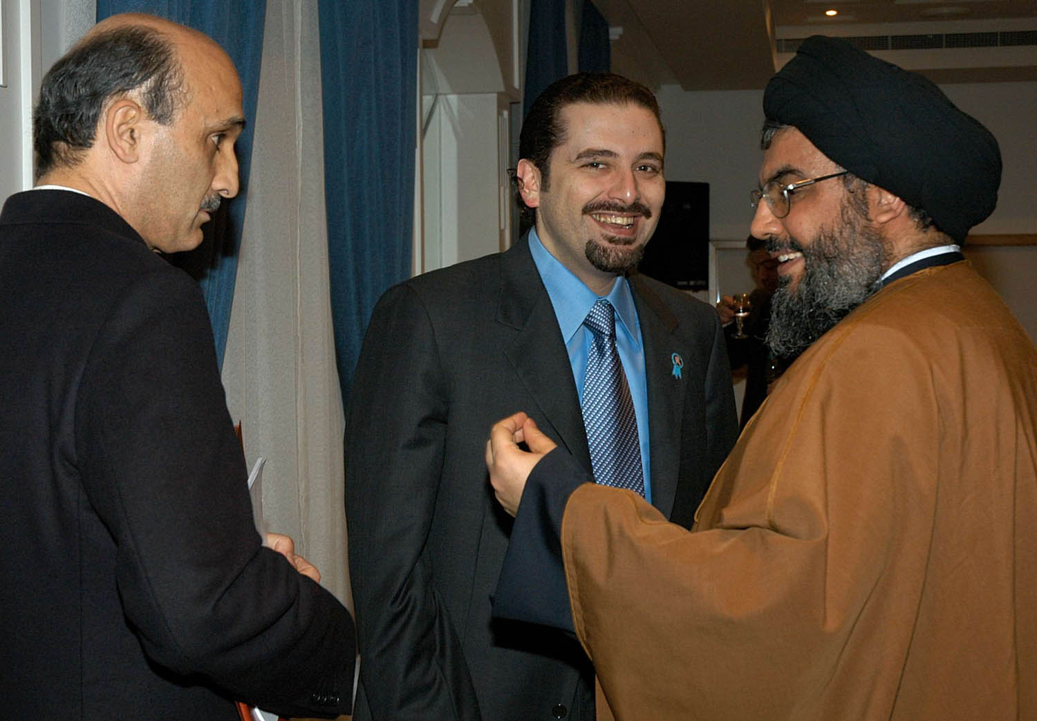 لقاء نادر يجمع سعد الحريري وحسن نصرالله وسمير جعجع في مارس عام 2006