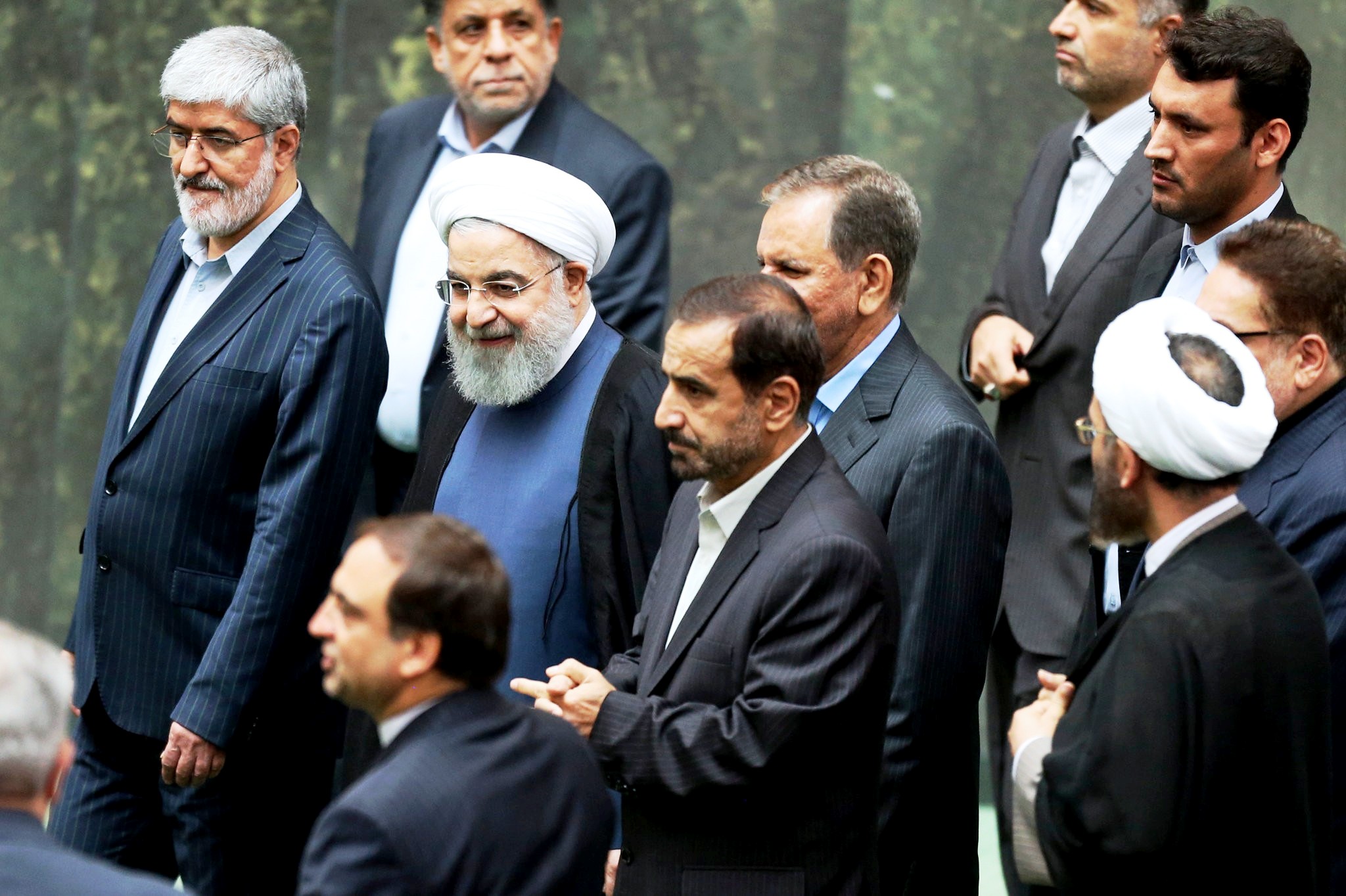 روحاني تحت ضغط المتشددين لا يملك قرار لقاء ترامب 