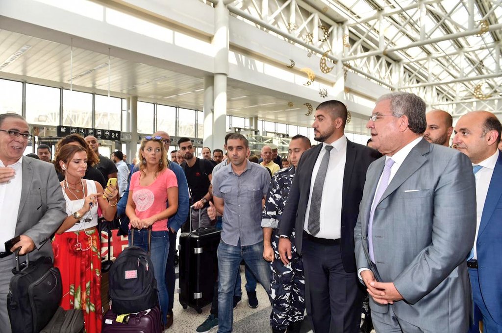 وزير الداخلية اللبناني نهاد المشنوق انتقل للمطار لفض الاشكال بين أمن المطار والأمن الداخلي