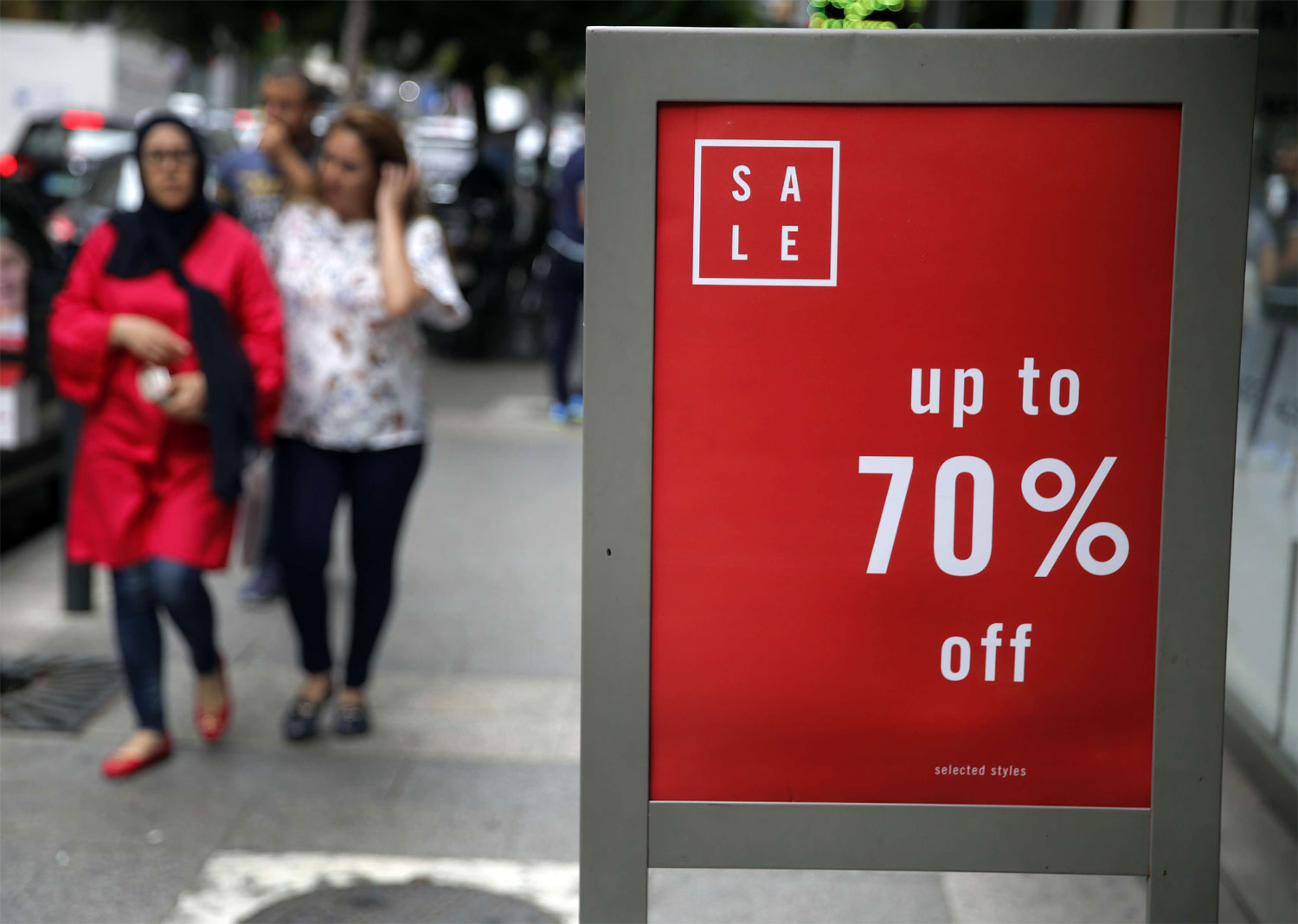 Heavy discounts at clothing shops in Beirut