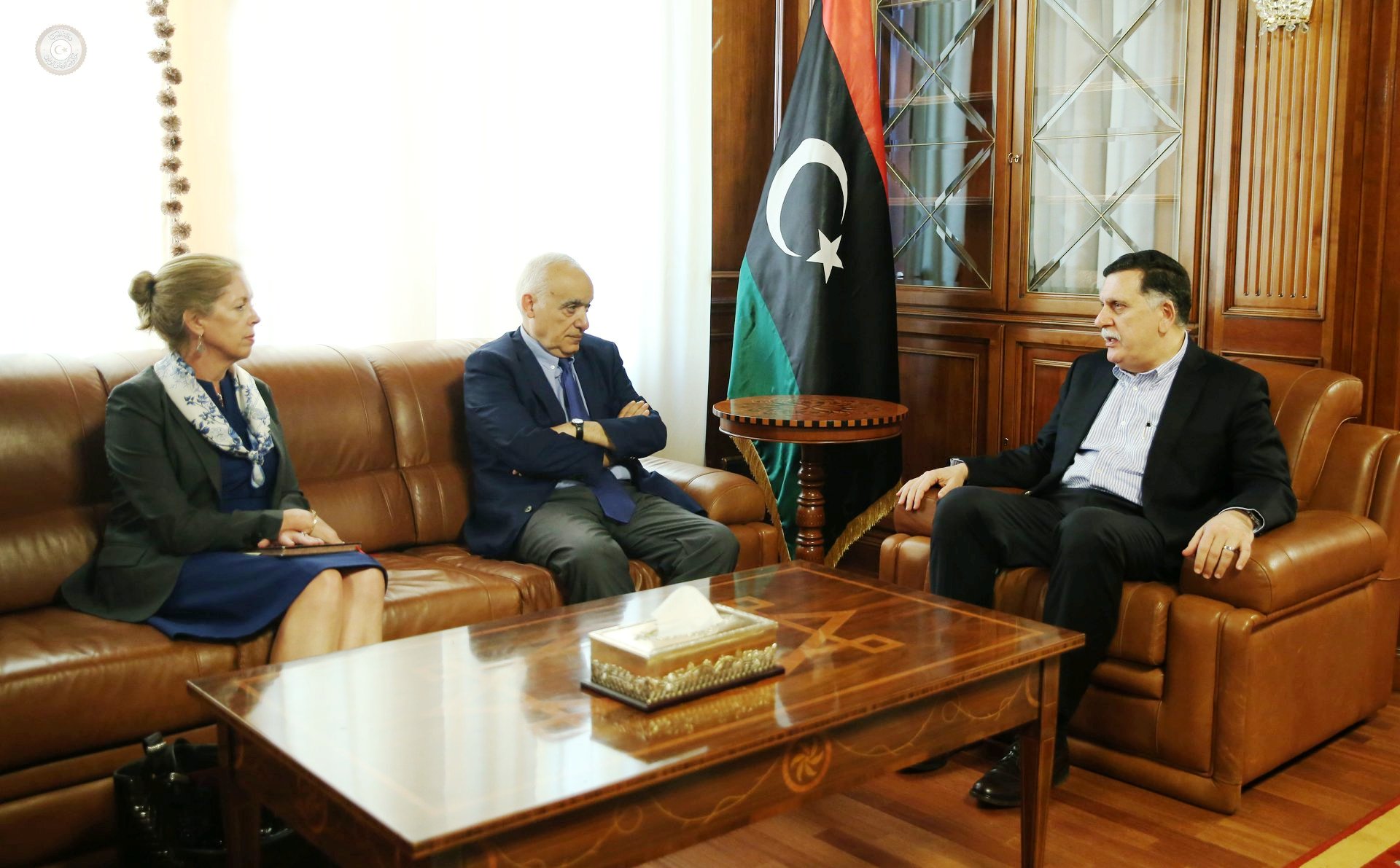 الميعوث الأممي إلى ليبيا غسان سلامة في لقاء سابق مع رئيس حكومة الوفاق الوطني فايز السراج