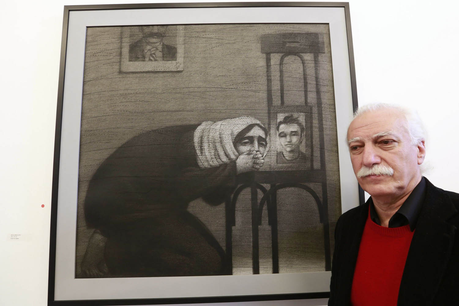 الفنان السوري يوسف عبدلكي في معرض في بيروت