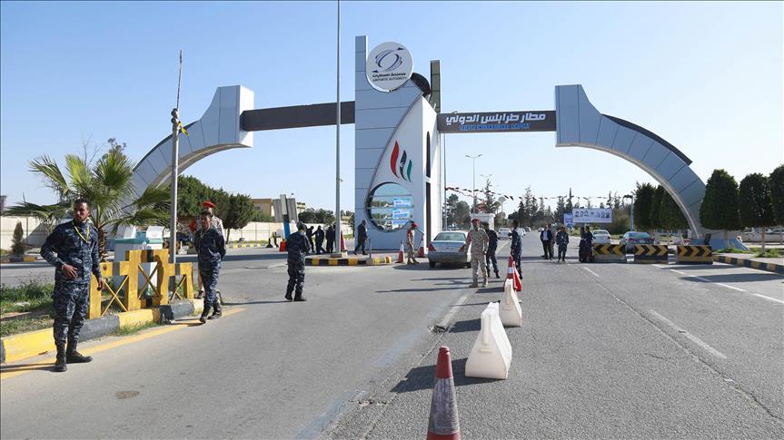 التناحر بين الميليشيات المسلحة يعزل مطار طرابلس الدولي