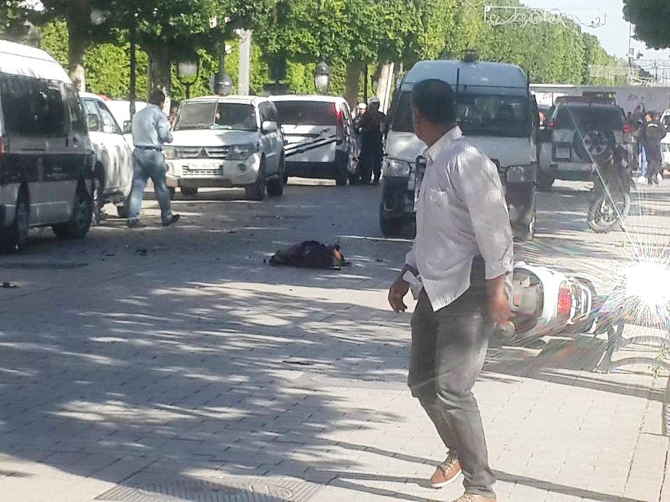 جثة منفذة الهجوم في العاصمة التونسية