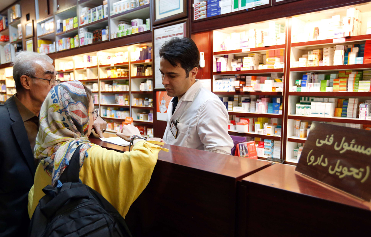الأدوية في إيران