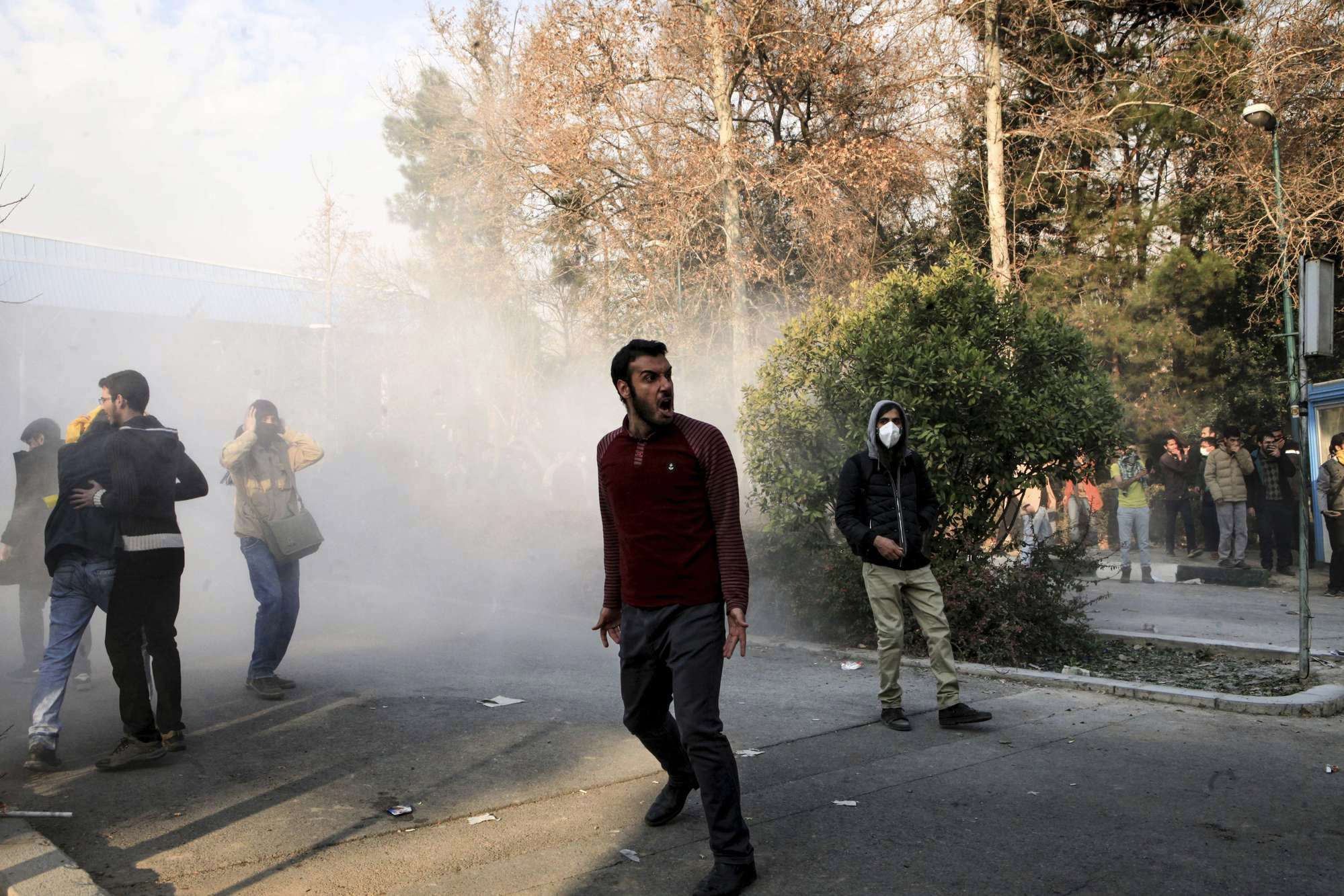 الاحتجاجات فعل نادر في إيران لكنها باتت تطرق بقوة أبواب الجمهورية الإسلامية