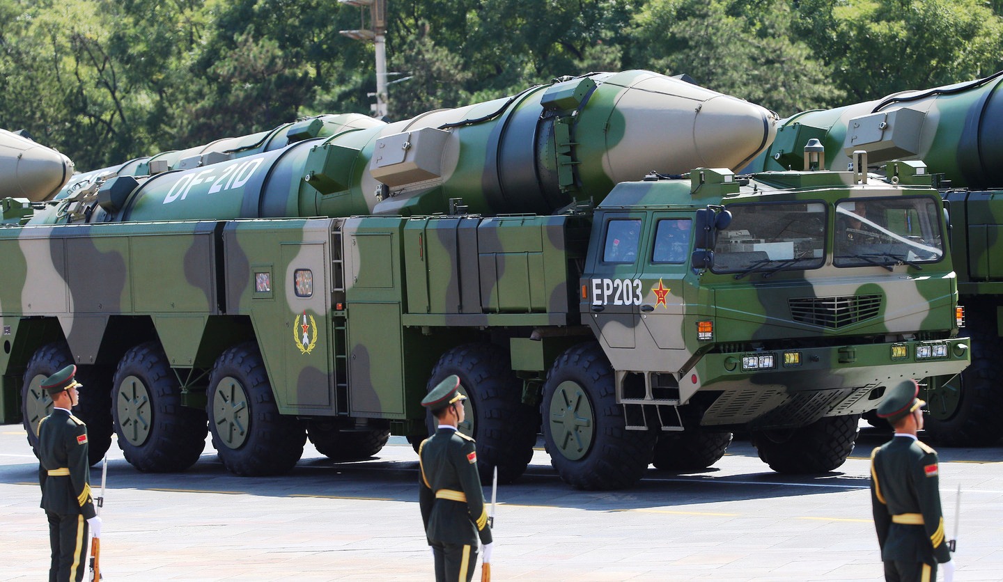 صواريخ طورتها الصين قادرة على حمل رؤوس تقليدية ونووية