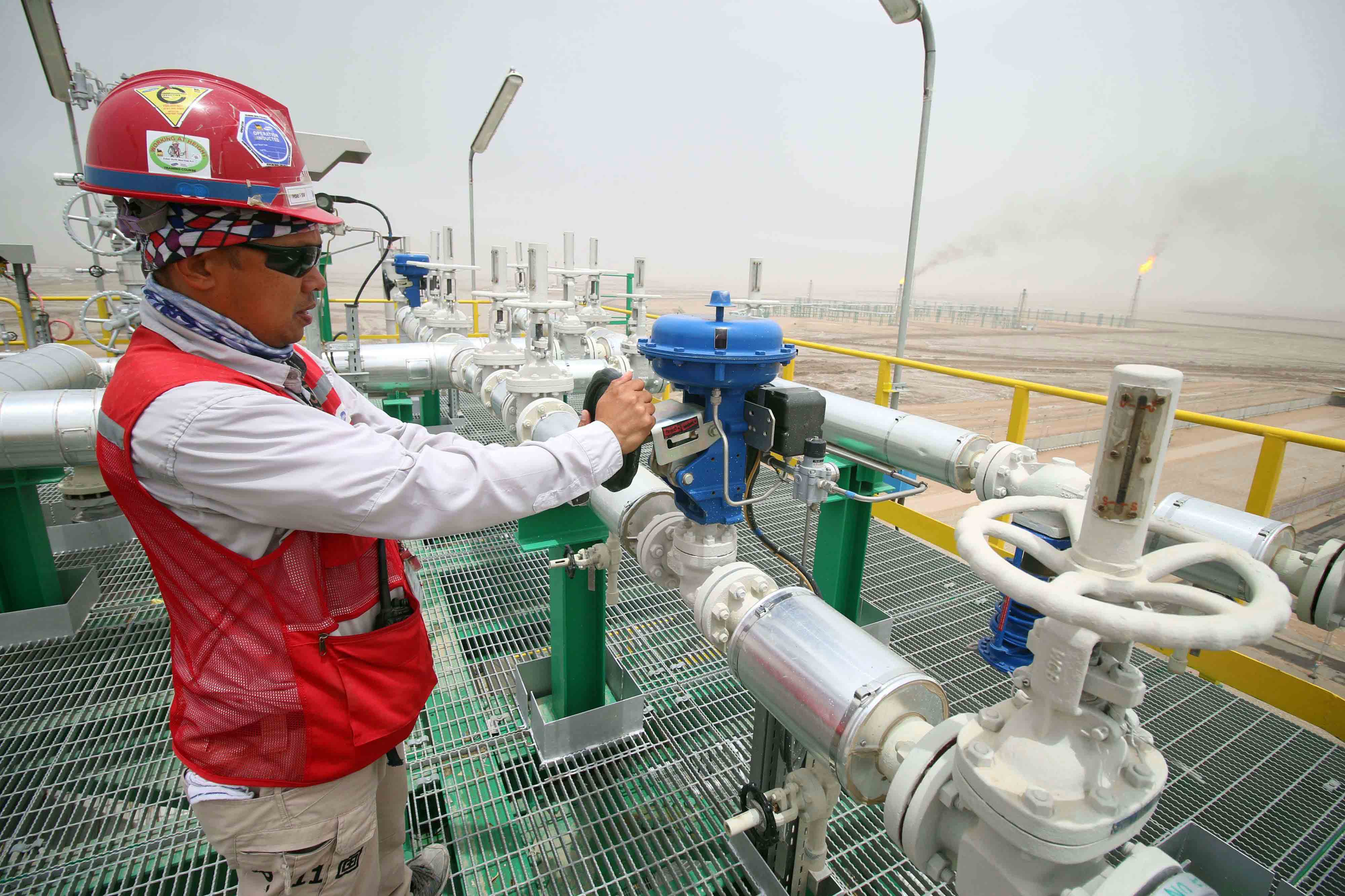 العراق يوحد العمل في مجال النفط