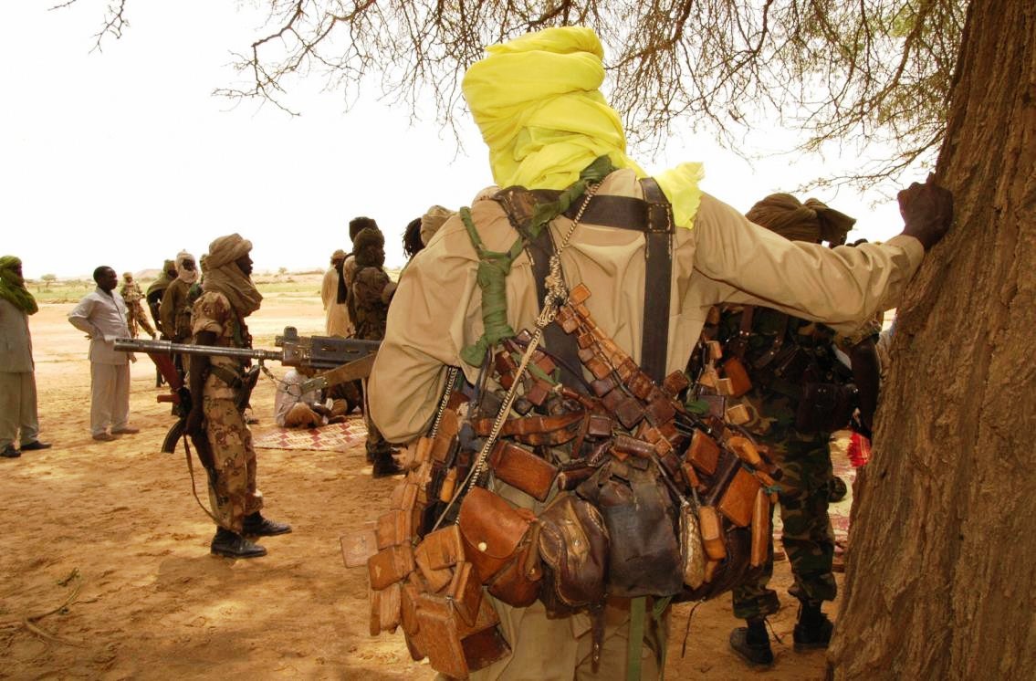 مجموعات تشادية وسودانية تنفذ أعمال خطف ونهب وتهريب للبشر والسلاح