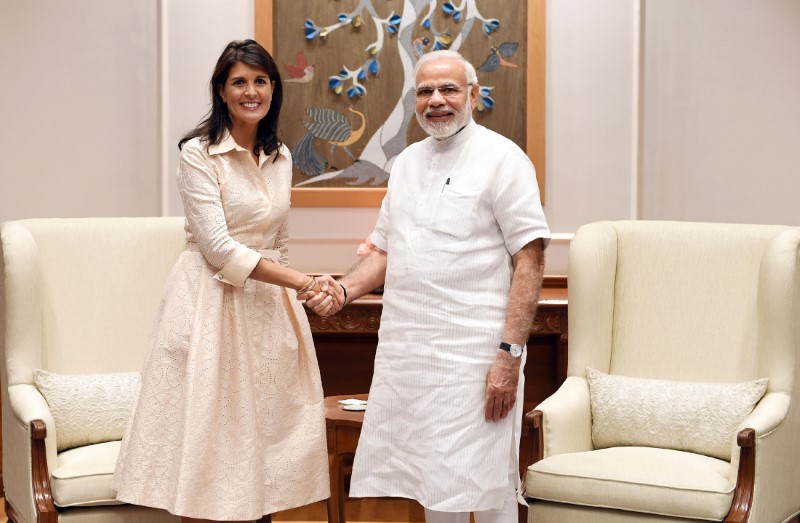 المندوبة الأميركية نيكي هايلي ورئيس الوزراء الهندي ناريندرا مودي