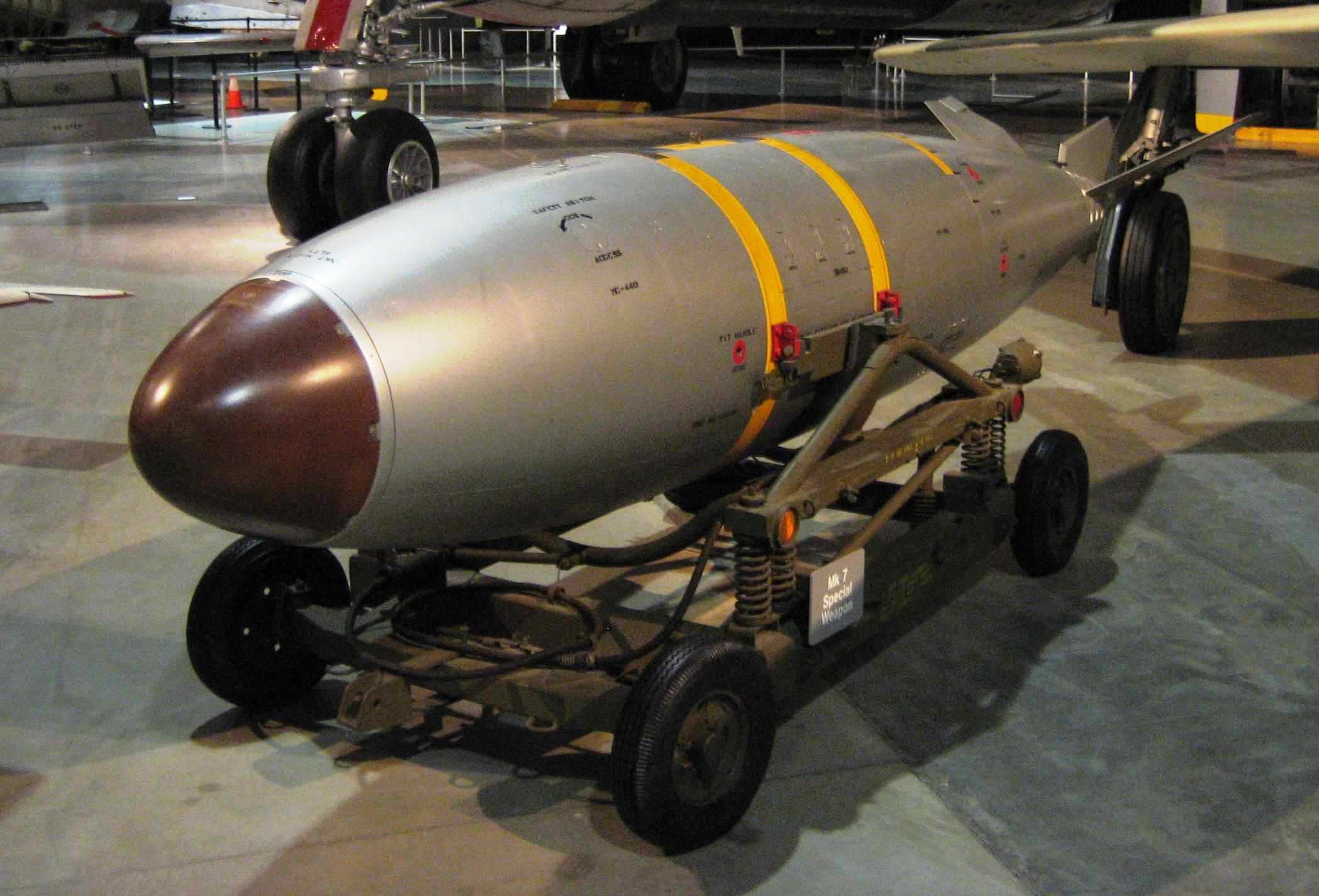 الانسحاب الأميركي المحتمل من المعاهدة النووية ينذر باطلاق سباق للتسلح النووي