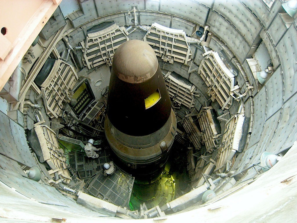 انسحاب واشنطن من المعاهدة النووية ينذر بسباق تسلح نووي