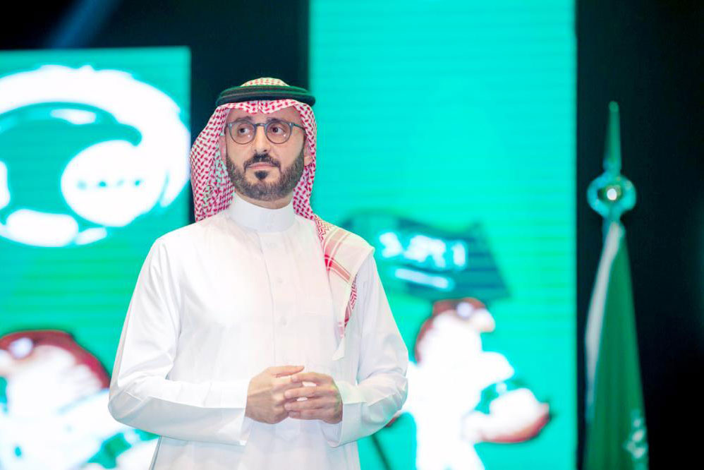 الفواز يعد برفع مستوى الدوري