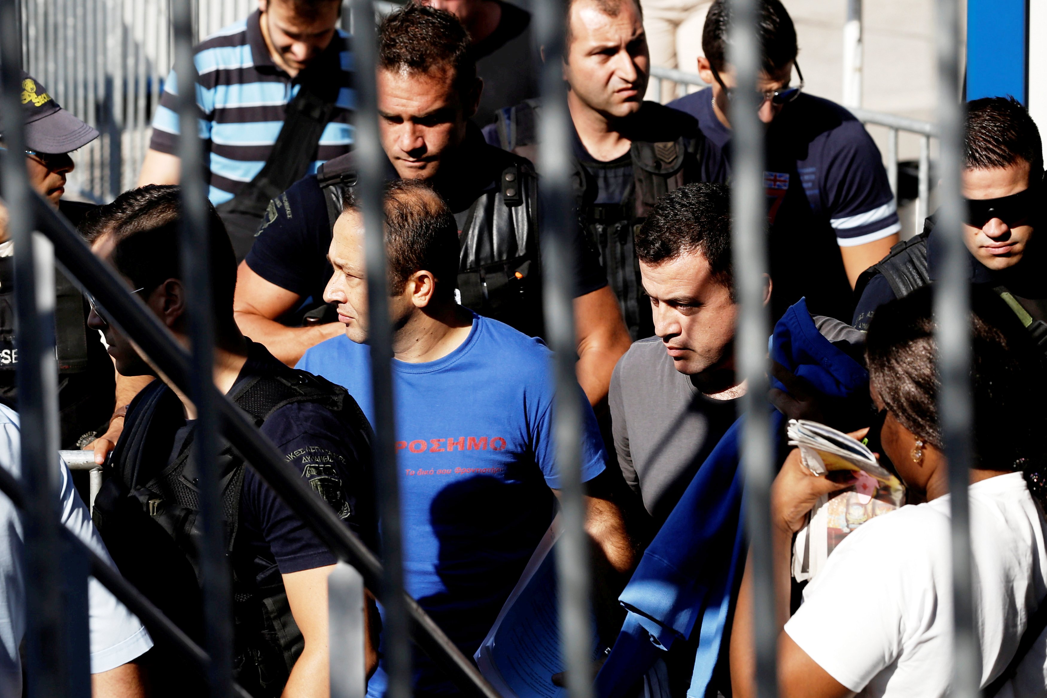 مئات المعتقلين الأتراك وراء القضبان لمجرد الشبهة