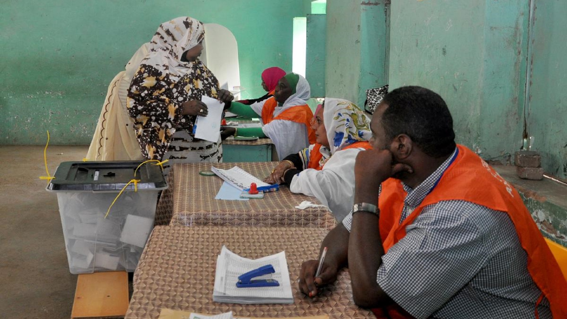 السودانيون على موعد مع استحقاق انتخابي في أبريل على وقع اسوأ أزمة مالية