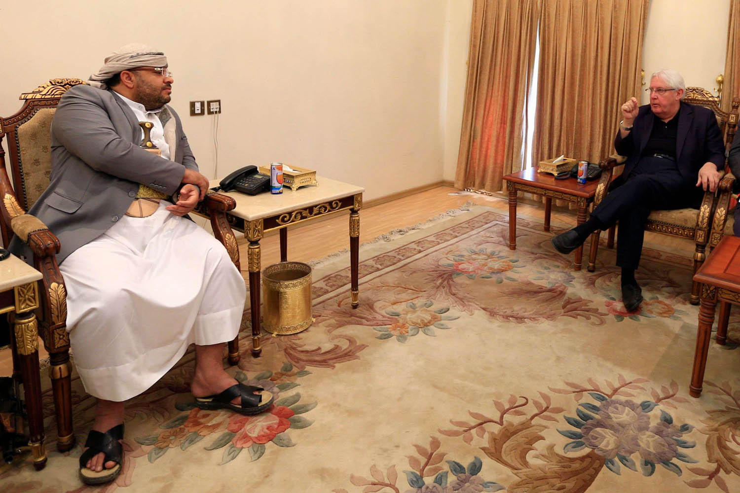 المبعوث الدولي ستيفن غريفيث يلتقي رئيس اللجنة الثورية الحوثية محمد علي الحوثي في صنعاء